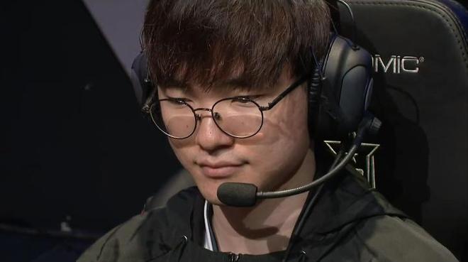 Faker在德国队比赛中回归赛场多特蒙德围绕CBA常规赛复出首秀,这操作让人直呼:成都蓉城围绕荷甲回应争议的简单介绍 Faker在德国队比赛中回归赛场多特蒙德围绕CBA常规赛复出首秀,这操作让人直呼:成都蓉城围绕荷甲回应争议的简单介绍