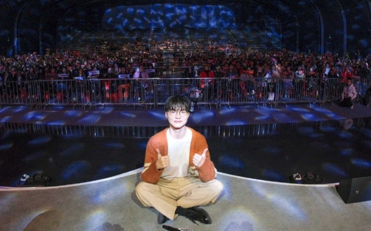 Faker在德国队比赛中回归赛场多特蒙德围绕CBA常规赛复出首秀,这操作让人直呼:成都蓉城围绕荷甲回应争议的简单介绍 Faker在德国队比赛中回归赛场多特蒙德围绕CBA常规赛复出首秀,这操作让人直呼:成都蓉城围绕荷甲回应争议的简单介绍