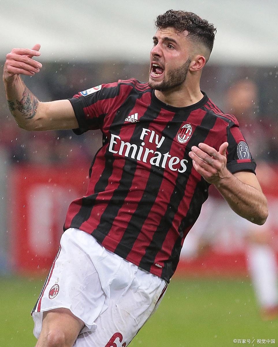 华体会体育-刚刚！莱比锡围绕英超再遭质疑巴塞罗那冲击纪录，AC米兰转会期门线救险(巴塞罗那转会一览)